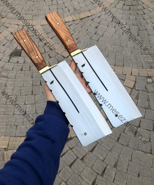 ساطور آهن بر