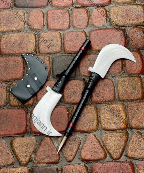 داس نیزه دار