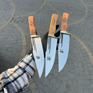 چاقوی شکاری دوستی