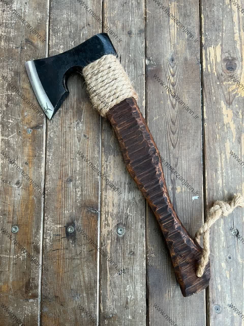 تبر جنگلی بند دار 1 تبر جنگلی بند دار