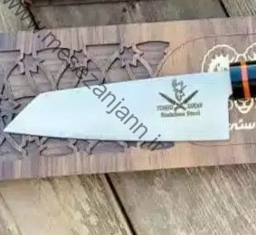 چاقوی تیز آشپزخانه