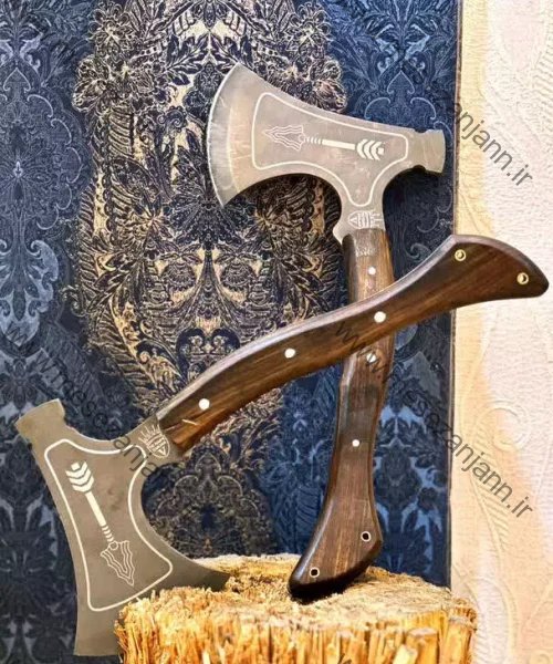 تبر چکشی جنگلی