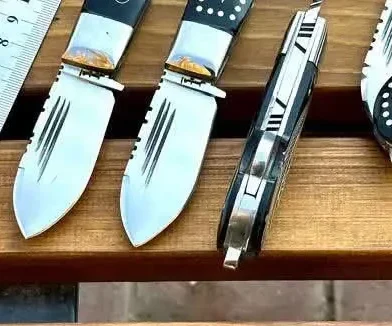 چاقوی تاشو بابا مدل بادومی