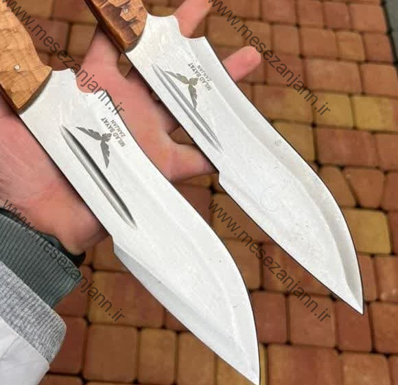 کارد شکاری غول 2 کارد شکاری غول