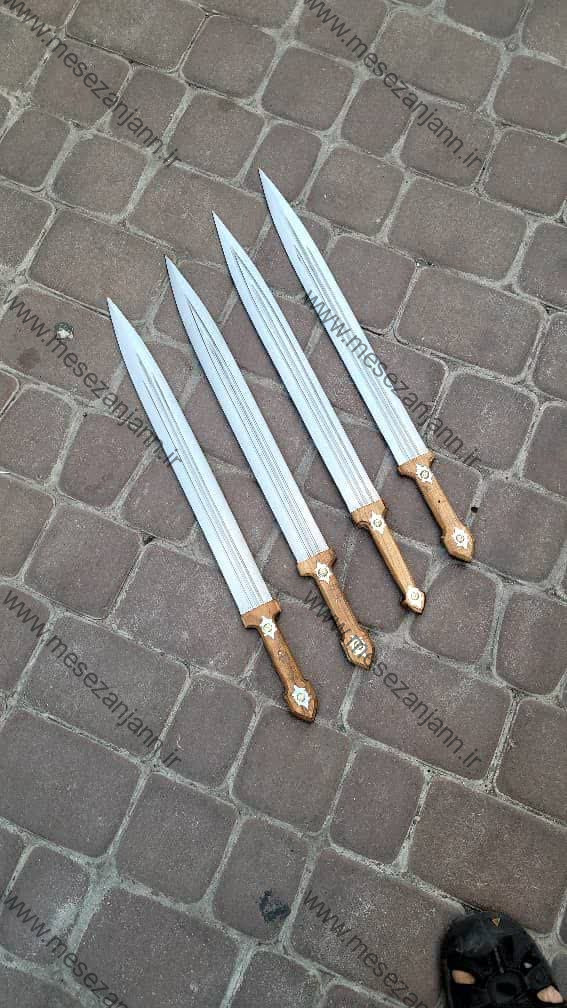 قمه 60 سانتی محرم دسته چوبی 1 قمه 60 سانتی محرم دسته چوبی