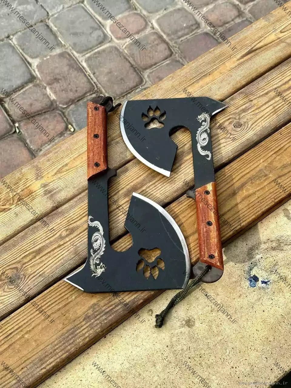 تبر کوله ای مدل اژدها 1 تبر کوله ای مدل اژدها